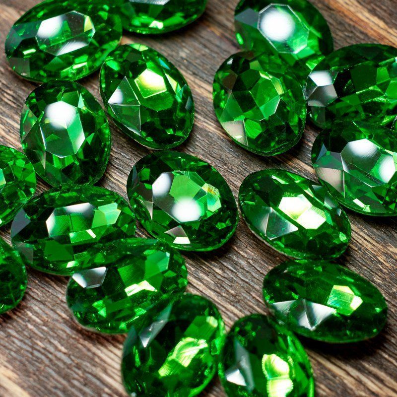 кабошон стекло кристалл, овальный, цвет светлый peridot, 18х13 мм
