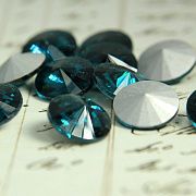Кабошон стекло Риволи, цвет лазурный синий, 14х7 мм