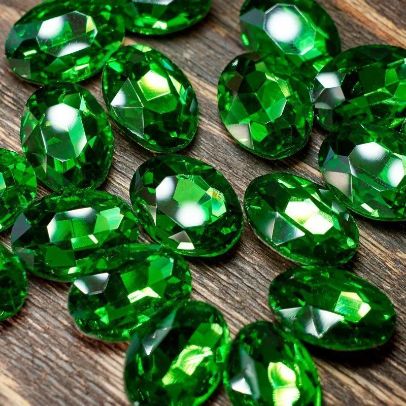 кабошон стекло кристалл, овальный, цвет светлый peridot, 18х13 мм
