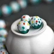 Бусина, Лэмпворк "Кексик", стекло, цвет бирюзовый/белый, 17x15-16 мм