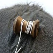 Шнур кожаный, цвет белый, диаметр 2 мм