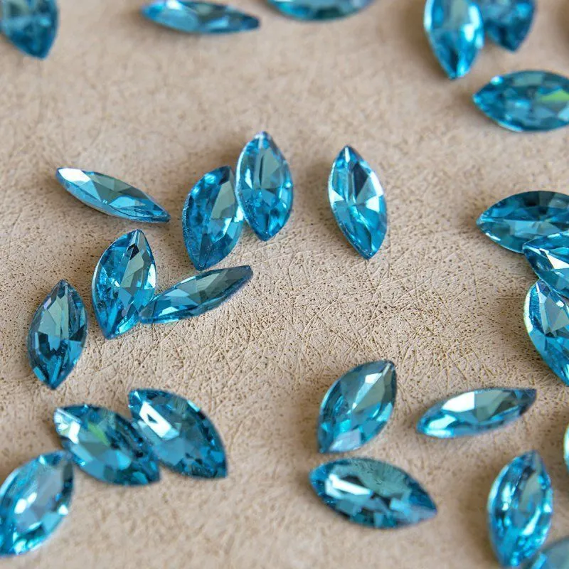 кабошон стекло кристалл, navette, цвет aquamarine, 12х6 мм