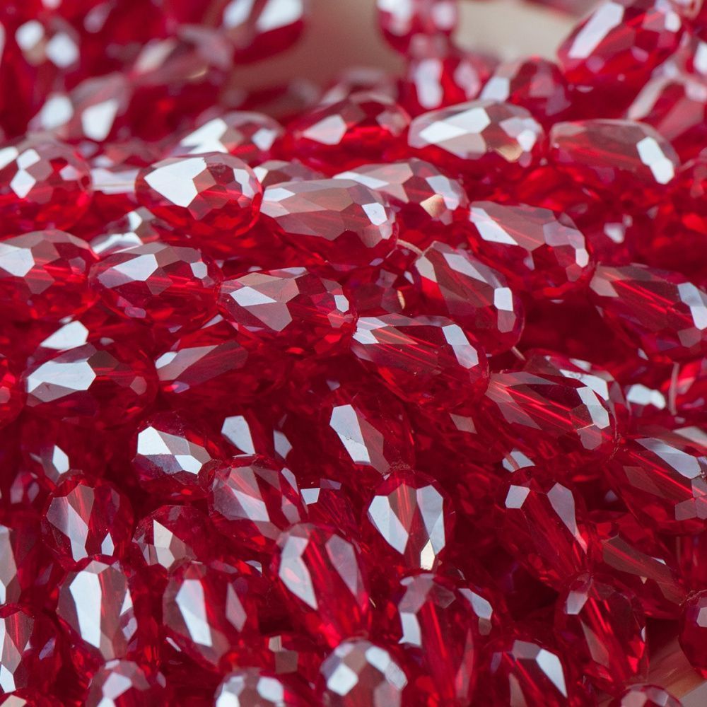 бусина "капля", граненая, стекло, цвет красный радужный, 15х10 мм