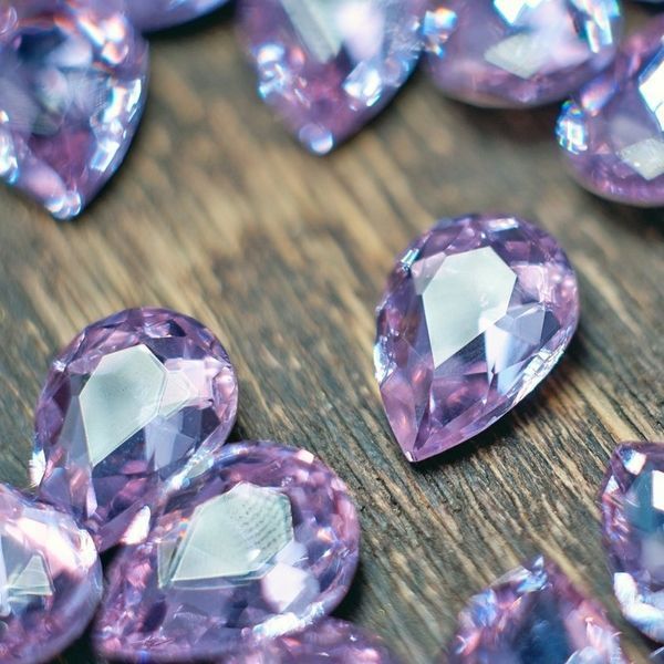 кабошон стекло кристалл, каплевидный, цвет tanzanite, 18х13 мм