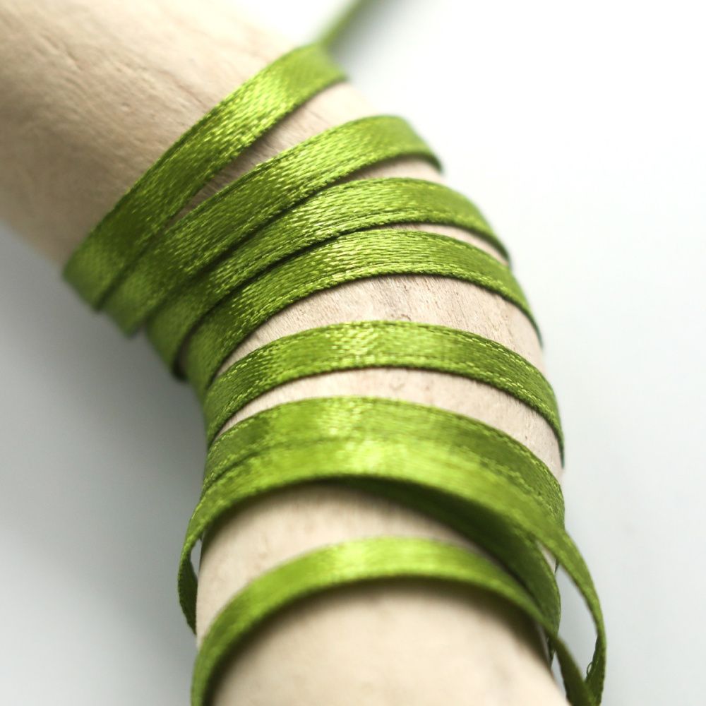 лента, атлас, цвет желто-зеленый, ширина 3 мм ленты