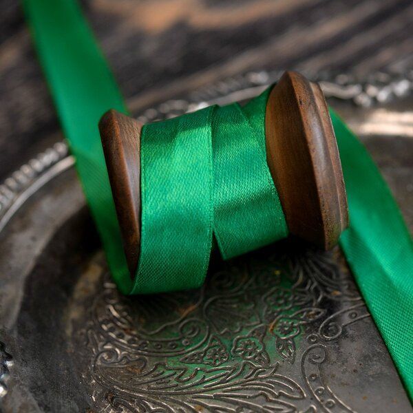 лента, атлас, цвет травянисто-зеленый, ширина 15 мм ленты