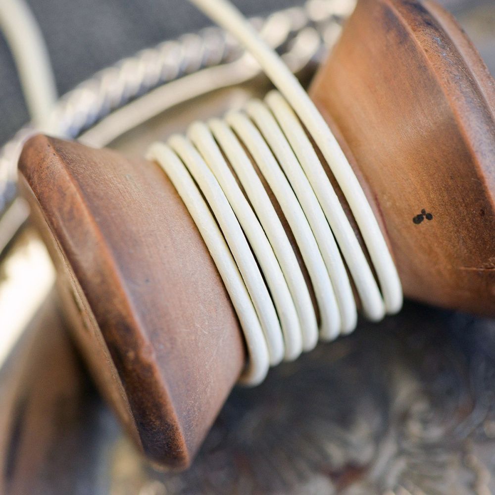 шнур кожаный, цвет айвори, диаметр 2 мм