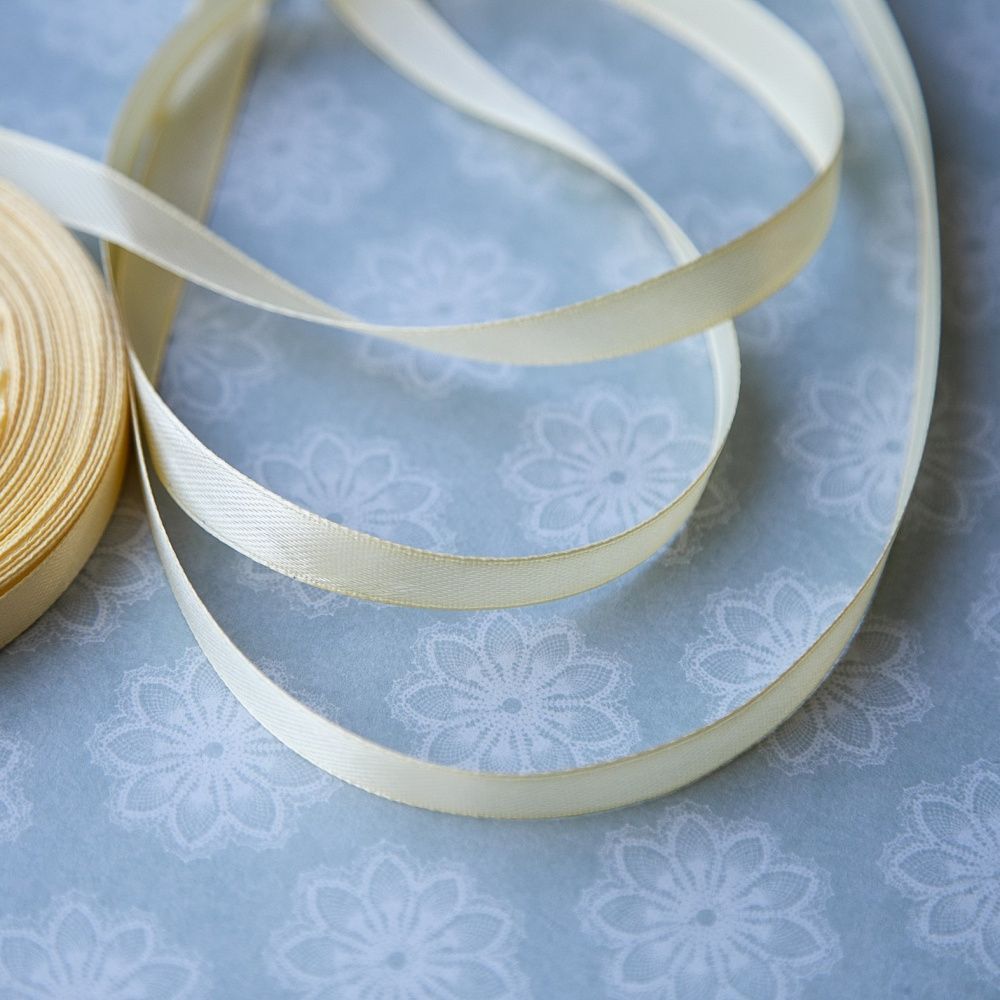 лента, атлас, цвет золотисто-желтый, ширина 10 мм ленты