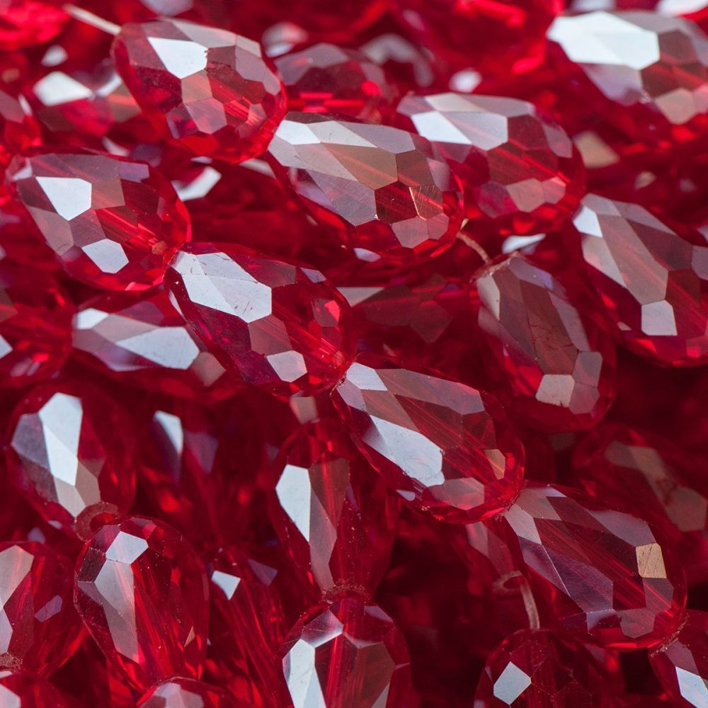 бусина "капля", граненая, стекло, цвет красный радужный, 15х10 мм