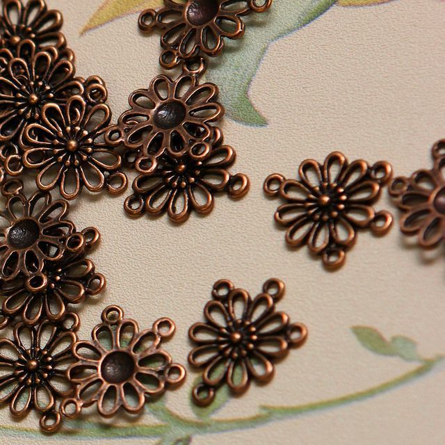 коннектор "ромашка", цвет красная медь, 23х19х3 мм