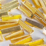 Зажим для ленты, цвет золото, 25x8x5 мм