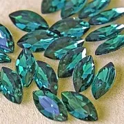 Кабошон стекло Кристалл, Navette, цвет Emerald, 18х9 мм