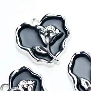Подвеска металлическая "Рози-Харт", эмаль, цвет платина/черный, 20x21x4 мм