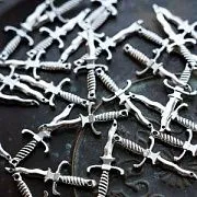 Коннектор "Кинжал", цвет античное серебро, 40x16x3 мм