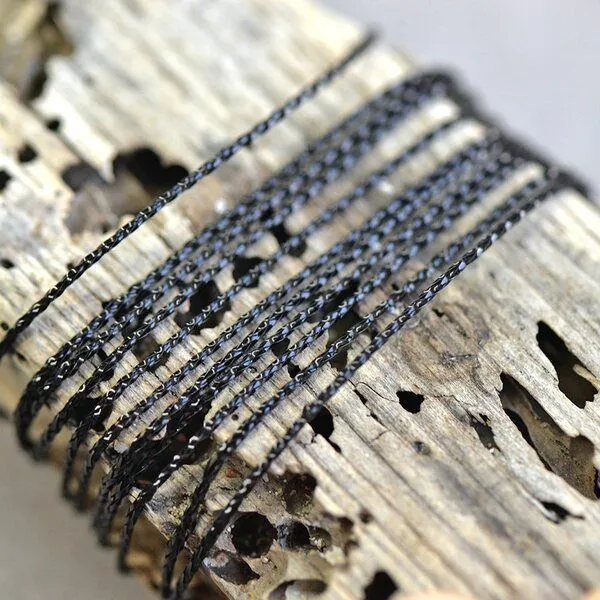 шнур металлик, цвет черный, 0.6 мм, 8 м