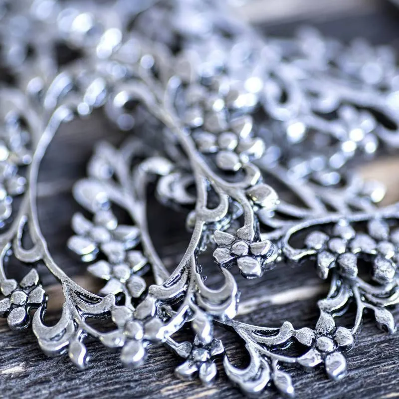 подвеска металлическая "венок", цвет античное серебро, 44x34x1.5 мм