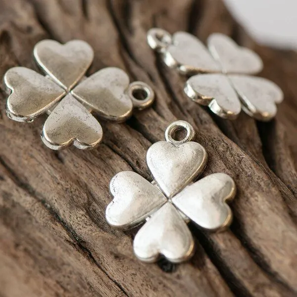 подвеска металлическая "клевер", цвет античное серебро, 21х17.5 мм