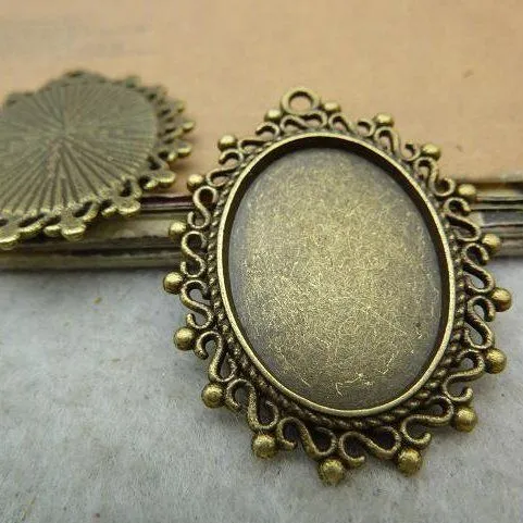 сеттинг овальный "дотси", цвет античная бронза, 38х30х2 мм