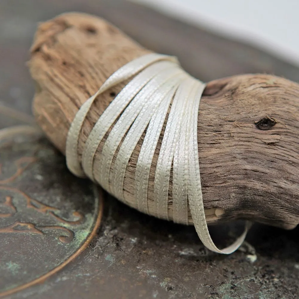 лента, атлас, цвет бежевый, ширина 3 мм ленты